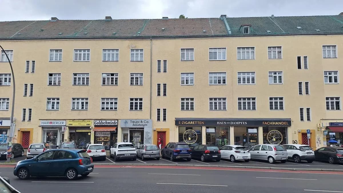 Straßenzug am Steglitzer Damm in Berlin-Steglitz
